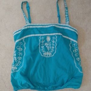 Dainty Women's tank sz Lg